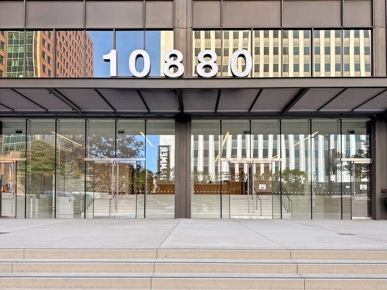 More Photos Of 10880 Wilshire Blvd, Los Angeles Loft Creative Space For Lease