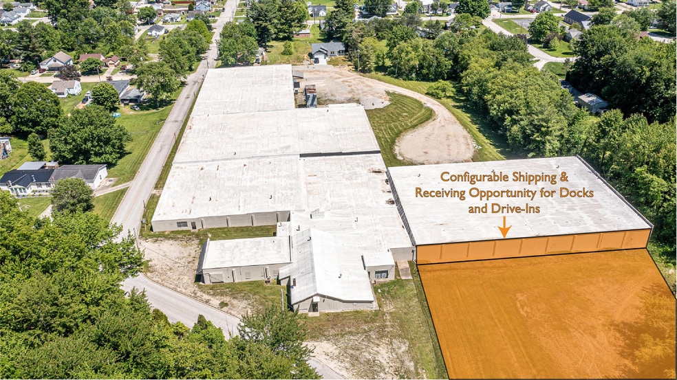 More Photos Of 213 W 1st St, Huntingburg Warehouse For Lease