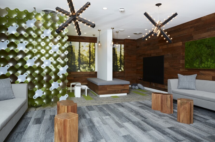 More Photos Of 1140 3rd Ave, New York Apartments For Lease