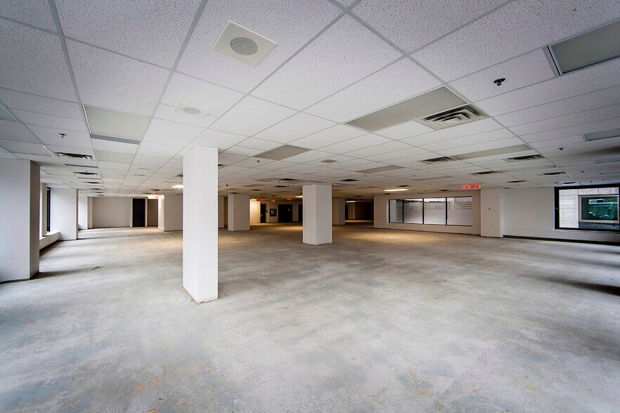 More Photos Of 250 Albert St, Ottawa Office For Lease
