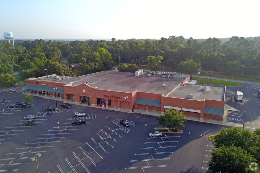 More Photos Of 1550 S Highway 29, Cantonment General Retail For Lease