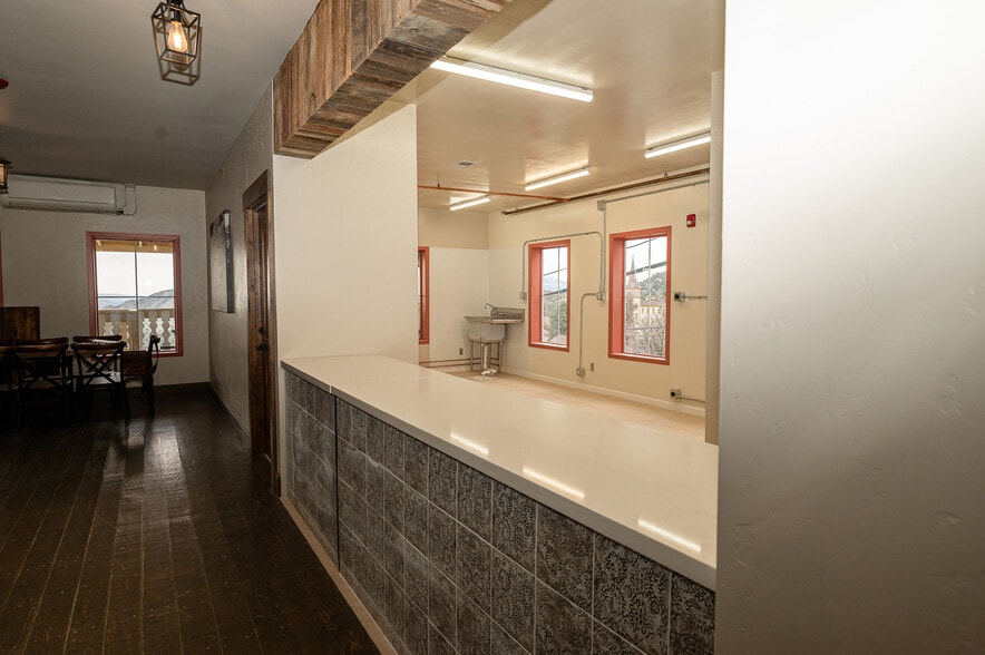 More Photos Of 5 N C St, Virginia City Restaurant For Lease