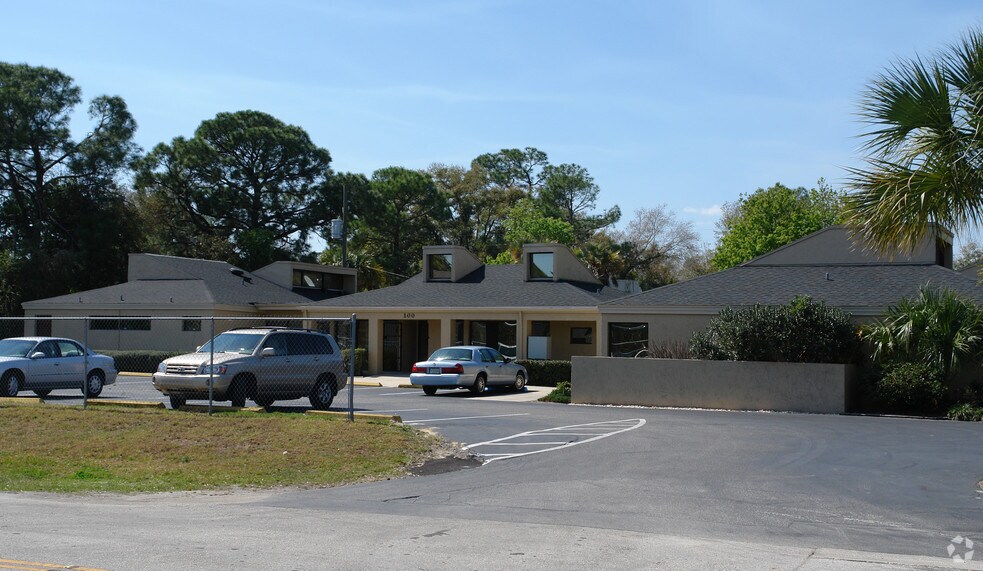 More Photos Of 100 Lake Shore Dr, Altamonte Springs Medical For Lease