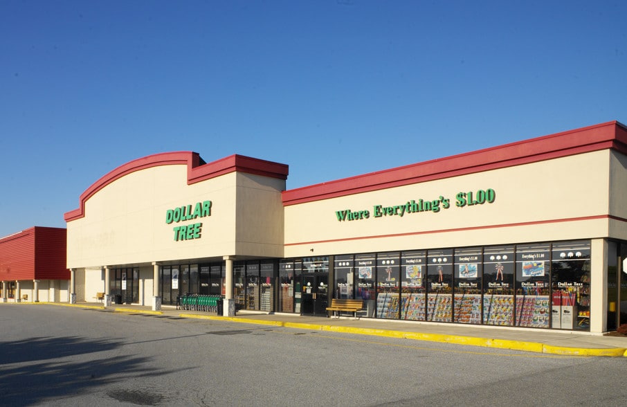 More Photos Of 2090 Lincoln Hwy E, Lancaster General Retail For Lease