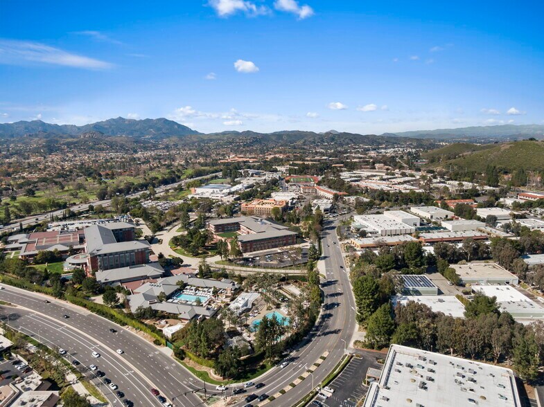 More Photos Of 31149 Via Colinas, Westlake Village Unknown For Lease