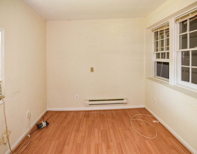More Photos Of 2823 4th St NE, Washington Multifamily For Sale
