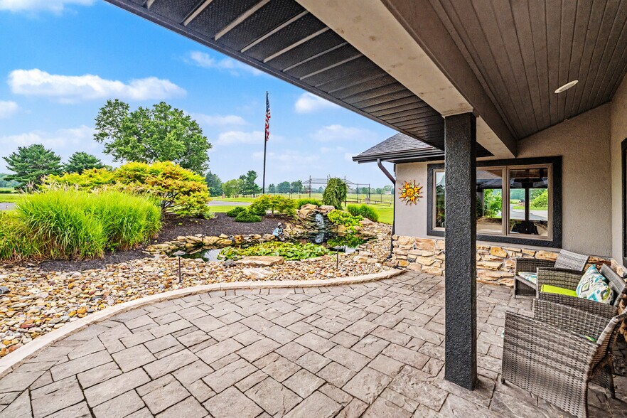 More Photos Of 7291 Stone Rd, Medina Office For Sale