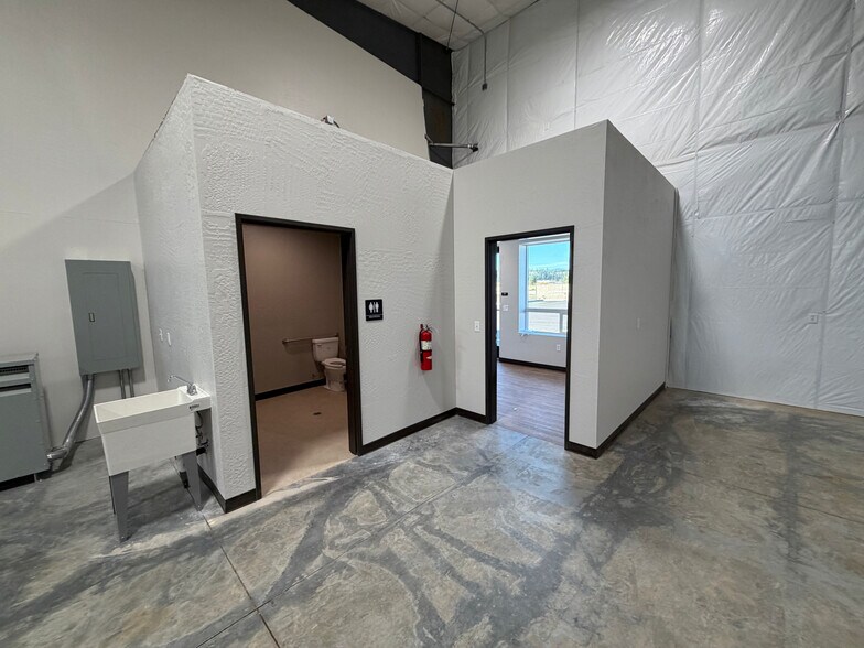 More Photos Of 4516 Grange Ave, Post Falls Industrial For Lease