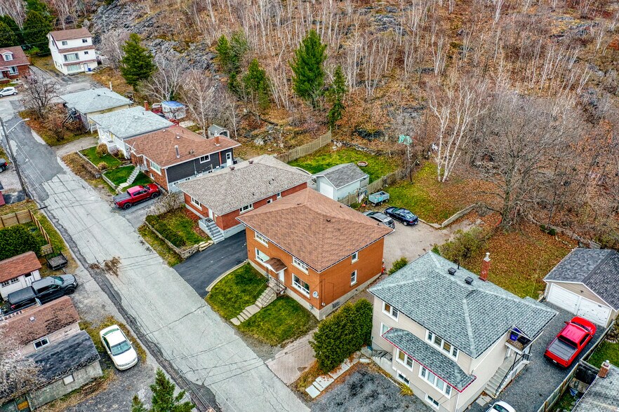 More Photos Of 372 Marshall Ln, Sudbury Apartments For Sale