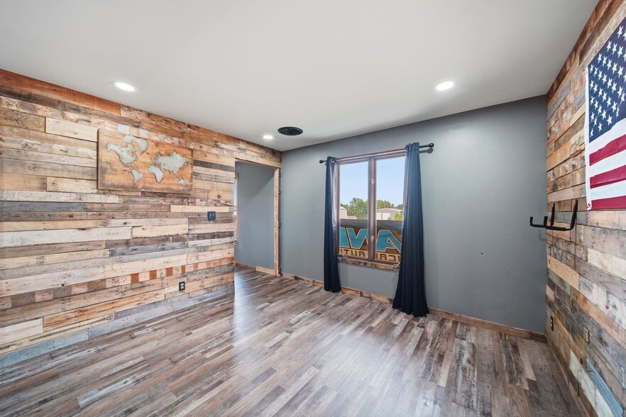 More Photos Of 2768 W Carleton Rd, Hillsdale Specialty For Sale