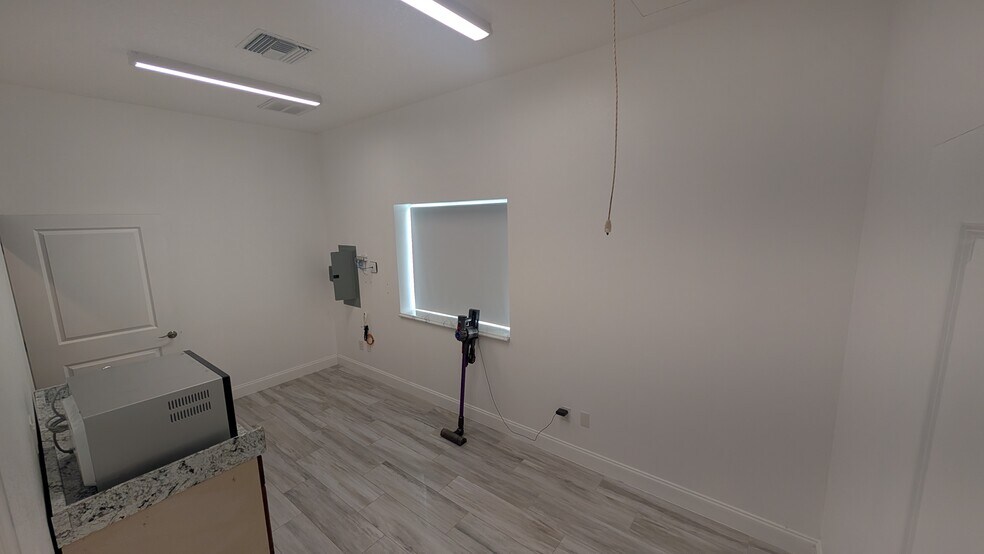 More Photos Of 1743 Agora Cir SE, Palm Bay Office For Lease