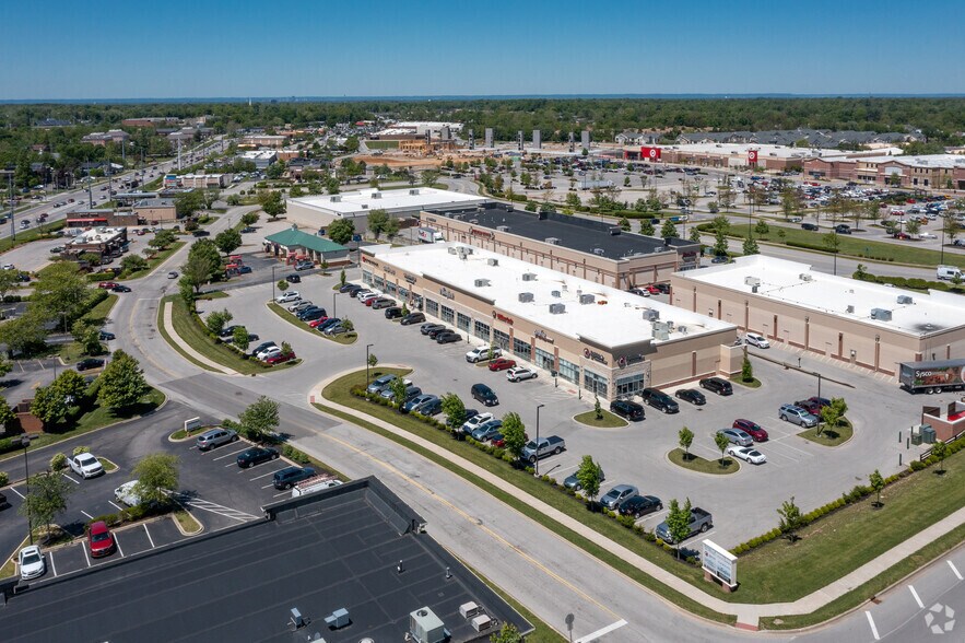 More Photos Of 12975 Shelbyville Rd, Louisville Freestanding For Lease