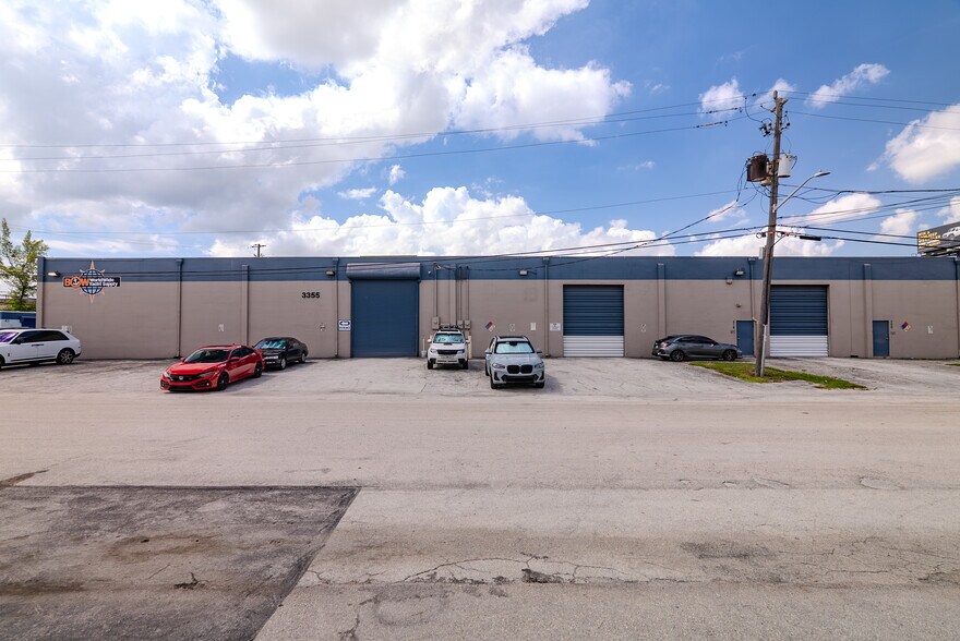 More Photos Of 3355 SW 2nd Ave, Fort Lauderdale Unknown For Lease