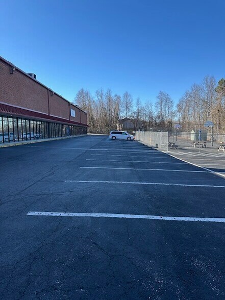 More Photos Of 441 Piney Forest Rd, Danville Office For Lease