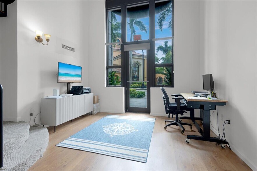 More Photos Of 801 S Olive Ave, West Palm Beach Apartments For Lease