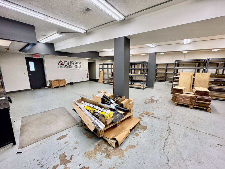 More Photos Of 1050 Triplett Blvd, Akron Warehouse For Sale