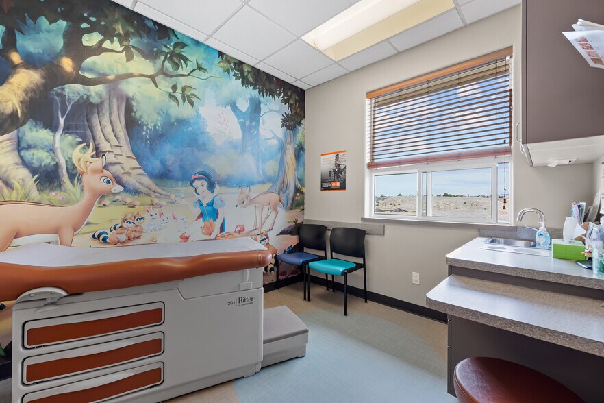 More Photos Of 9521 Sandifur Pky, Pasco Medical For Lease