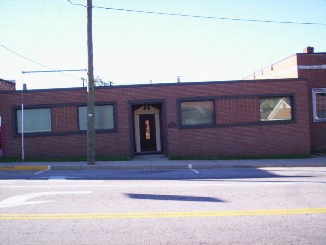 More Photos Of 109 W Atlantic St, South Hill Storefront Retail Office For Sale
