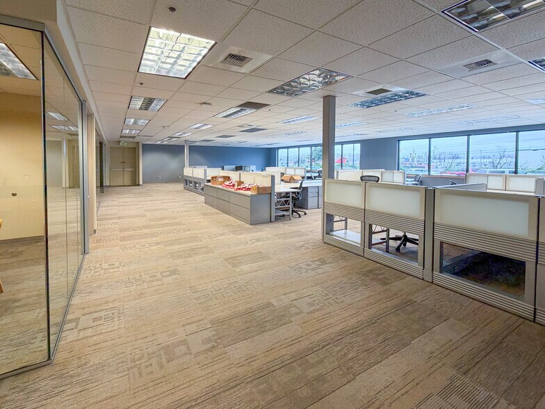 More Photos Of 5050 20th St E, Fife Manufacturing For Lease