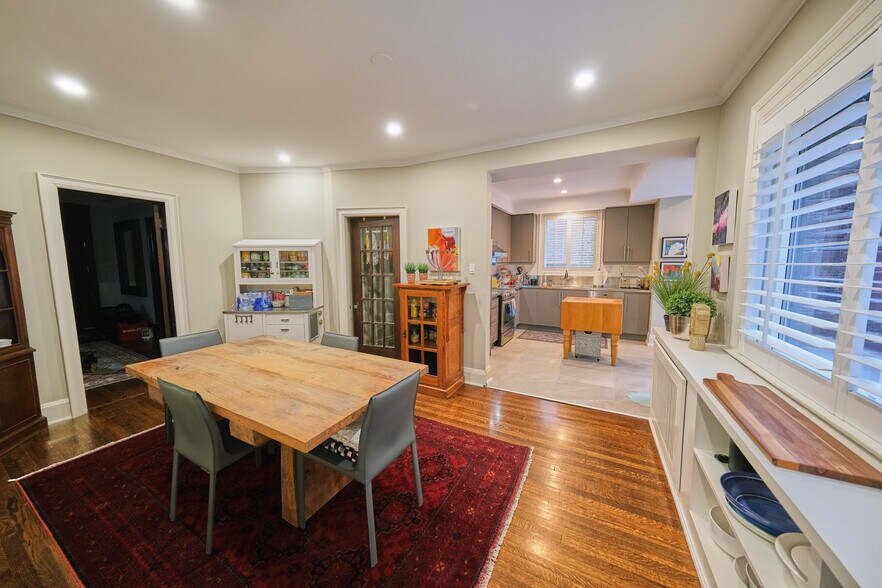 More Photos Of 59 High Park Blvd, Toronto Multifamily For Sale