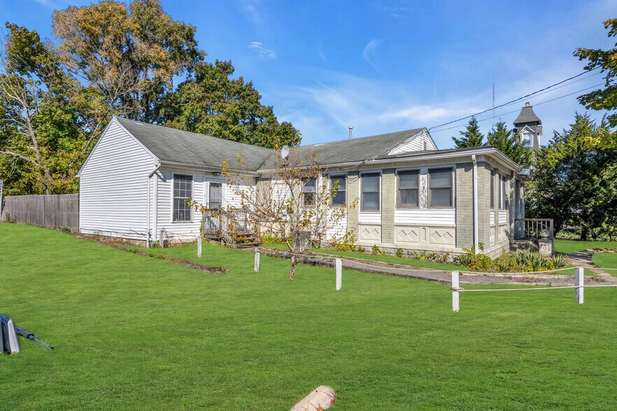 More Photos Of 387 Route 9, Eagleswood Township General Retail For Sale
