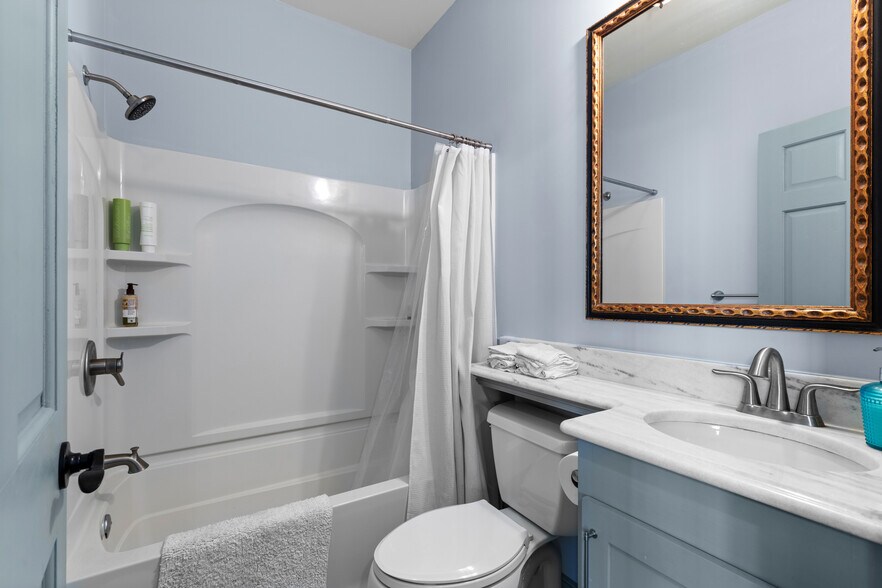 More Photos Of 900 Main St, Wellsburg Specialty For Sale