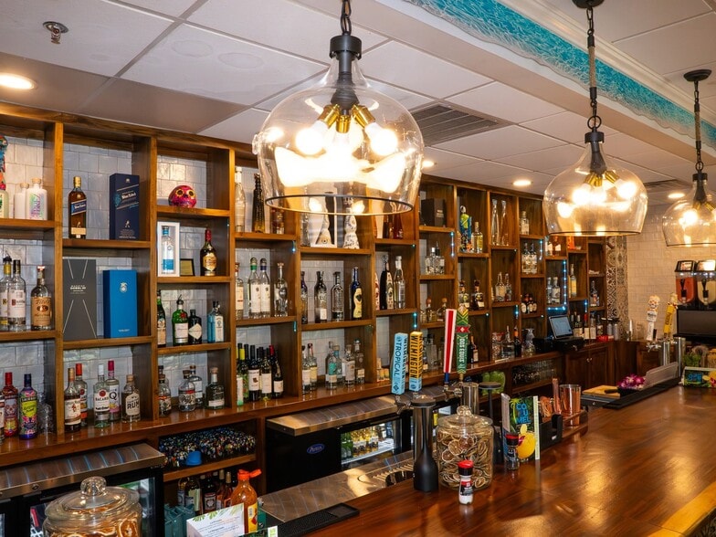 More Photos Of 5 Merchants Row, Bald Head Island Flex For Sale