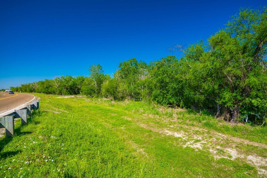 More Photos Of Ben Jordan 24, Victoria Land For Sale