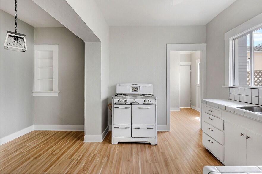 More Photos Of 724 Hermosa Ave, Hermosa Beach Apartments For Sale