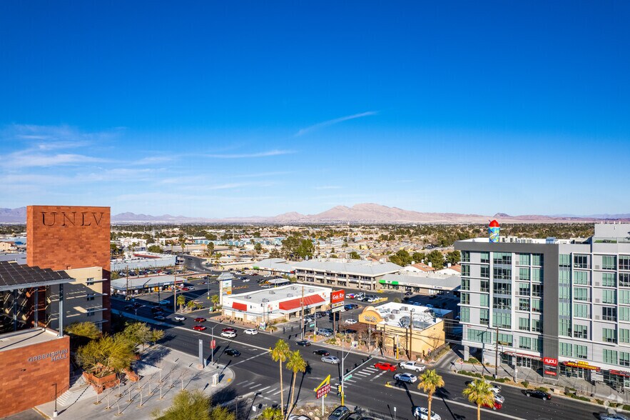 More Photos Of 4632-4634 S Maryland Pky, Las Vegas General Retail For Lease