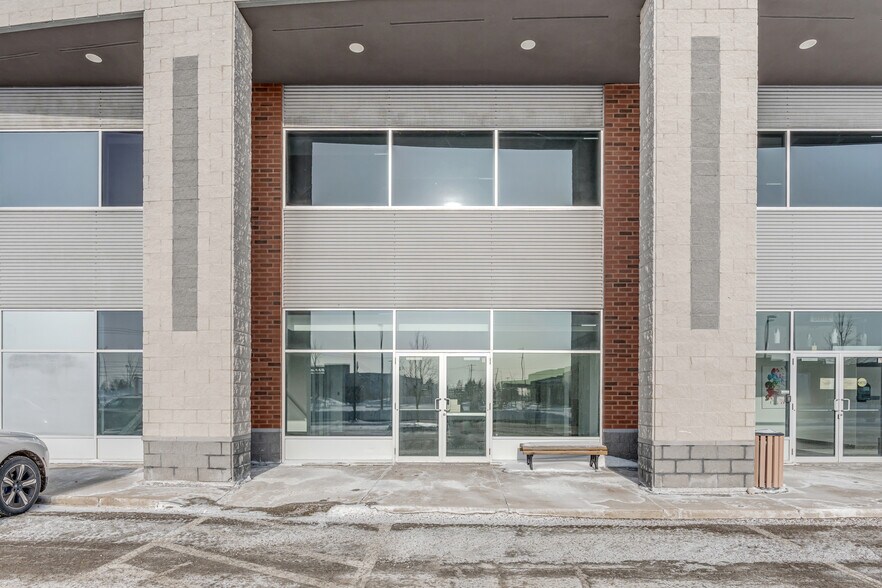 More Photos Of 6125 Boul Wilfrid-Carrier, Lévis Office For Lease