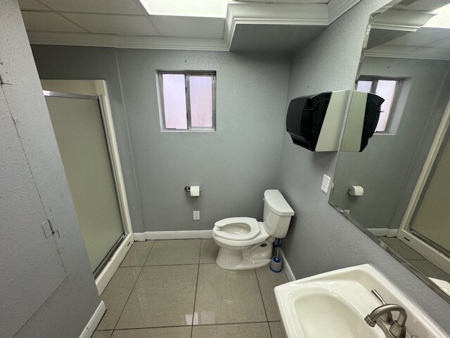 More Photos Of 5712 Southwest Fwy, Houston Auto Dealership For Lease