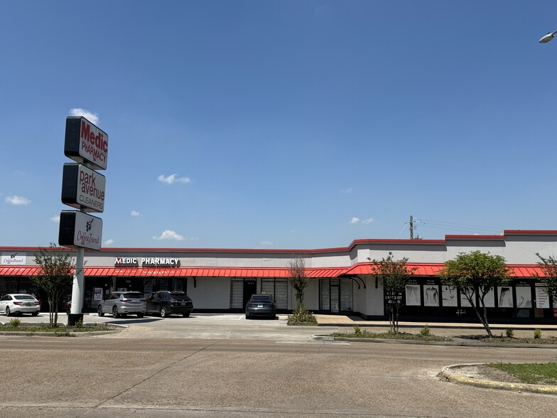 Primary Photo Of 4038 S Braeswood Blvd, Houston Freestanding For Sale