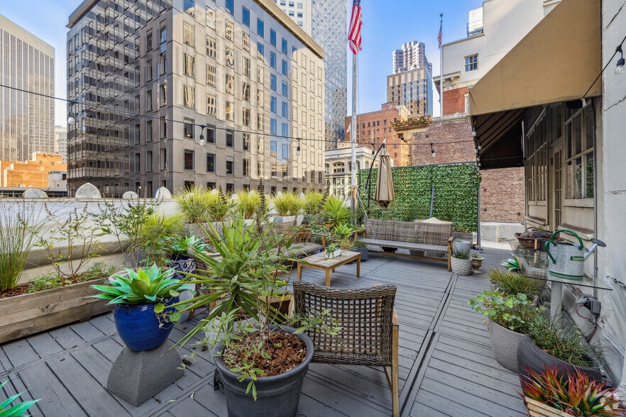 More Photos Of 230 California St, San Francisco Office For Lease