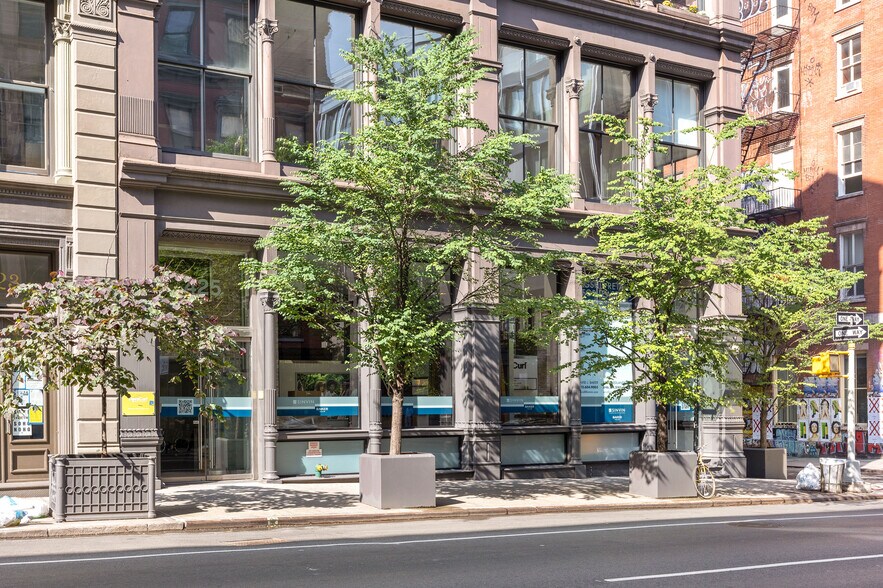 More Photos Of 425-427 Broome St, New York Apartments For Lease
