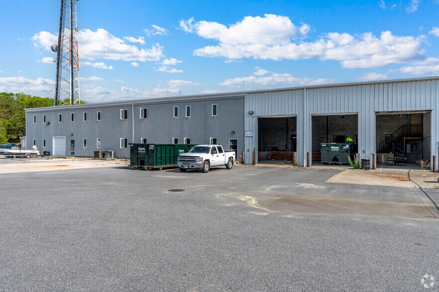 More Photos Of 53 Portside Dr, Bourne Unknown For Lease