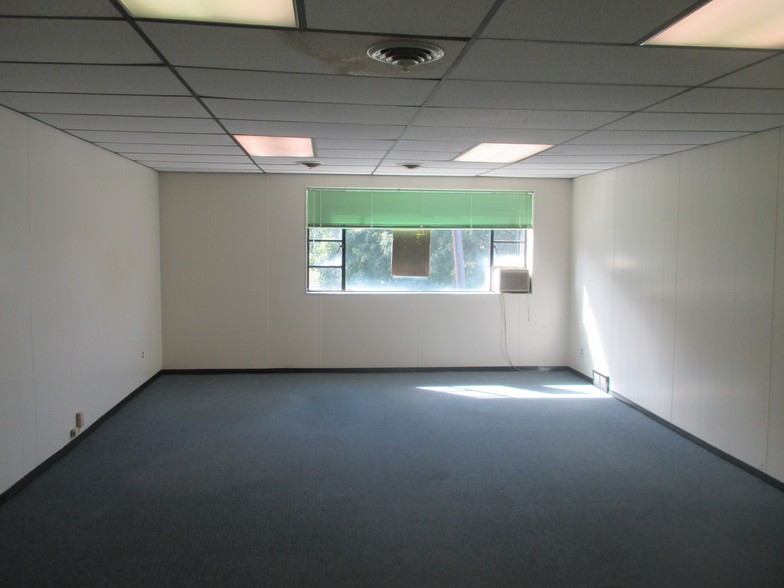 Primary Photo Of 407 Grand Ave, Englewood Loft Creative Space For Lease