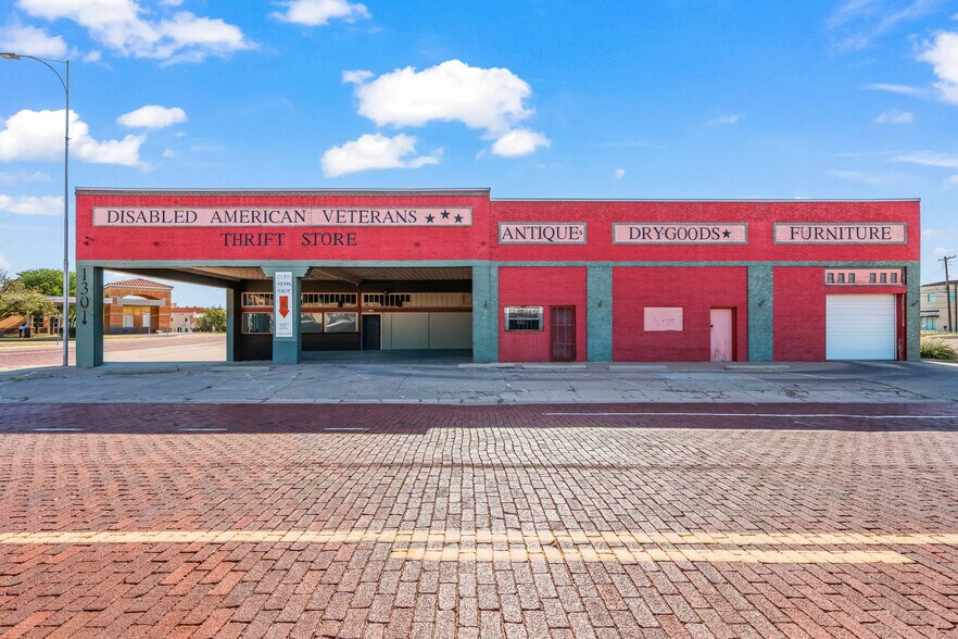 Primary Photo Of 1301 Buddy Holly Ave, Lubbock Warehouse For Sale