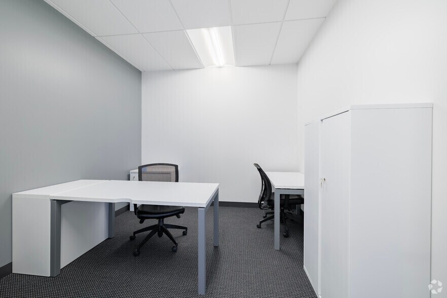 More Photos Of 1020 Rue Bouvier, Québec Coworking Space