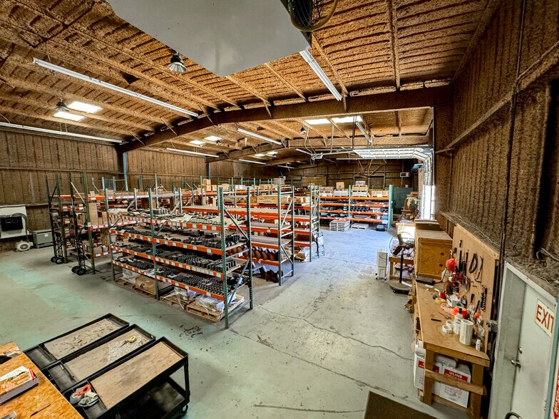 More Photos Of 3310 NW Loop 338, Odessa Warehouse For Lease