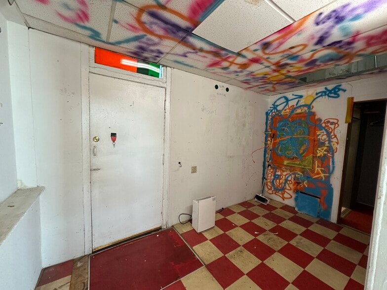 More Photos Of 2354 N Saint Louis Ave, Chicago Storefront Retail Residential For Lease