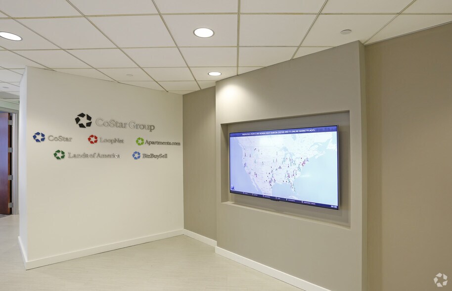 More Photos Of 101 S Tryon St, Charlotte Office Residential For Lease