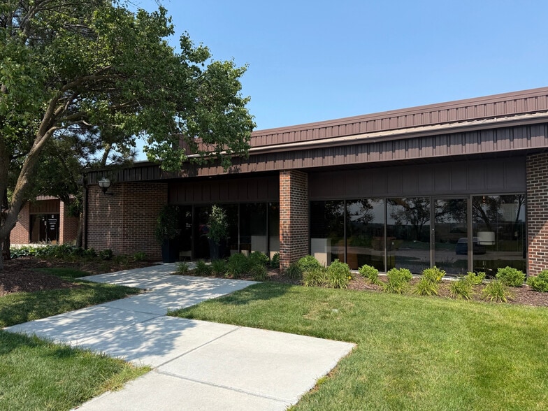 More Photos Of 13336 Industrial Rd, Omaha Warehouse For Sale