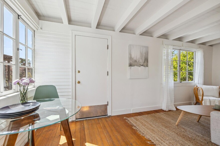 More Photos Of 449 37th St, Oakland Apartments For Sale