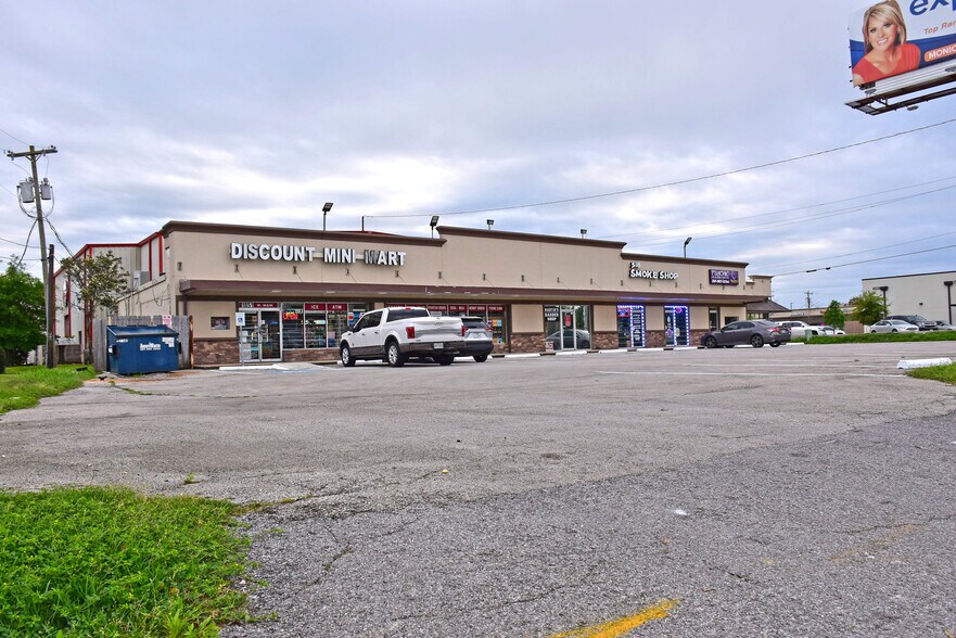 More Photos Of 1845-1857 W Main St, League City Storefront For Sale