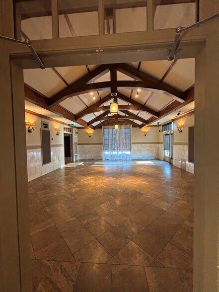 More Photos Of 21 Rahling Cir, Little Rock General Retail For Sale