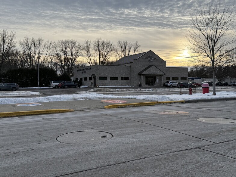 More Photos Of 100 2nd St S, Sartell Medical For Sale