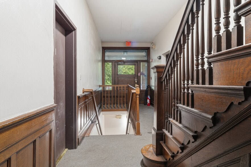 More Photos Of 215 S Braddock Ave, Pittsburgh Apartments For Sale