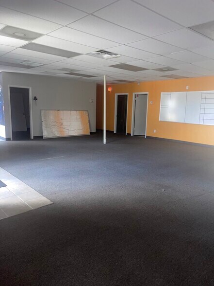 More Photos Of 13555 Automobile Blvd, Clearwater Medical For Lease
