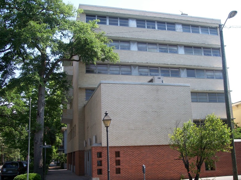More Photos Of 422 Habersham St, Savannah Office For Sale